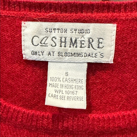 Vintage Sutton Studio Bloomingdale’s Red Short Sleeve Cashmere Top - Picture 2 of 5